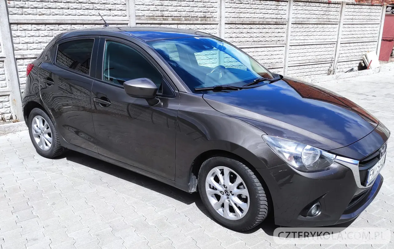 Mazda- 2- 2015 