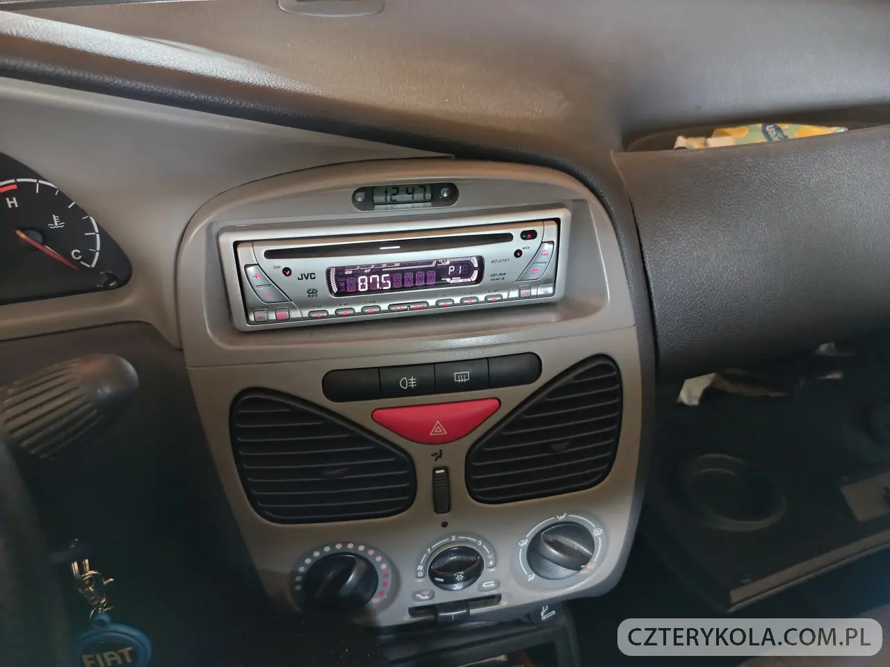 Fiat- Albea- 2005 