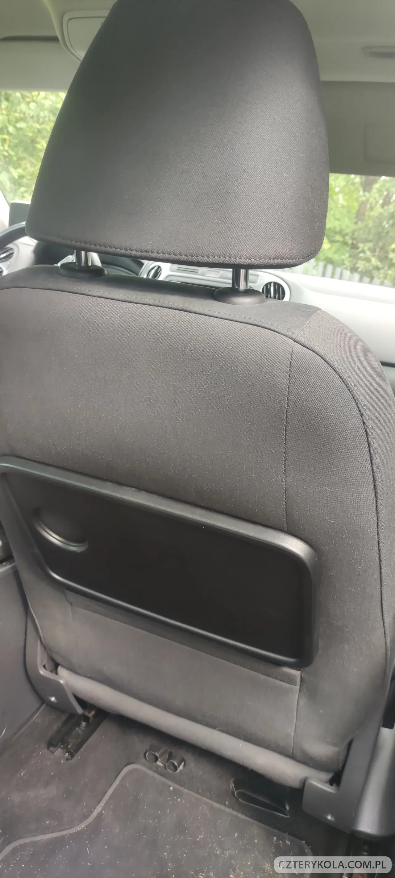 Volkswagen- Tiguan- 2011 