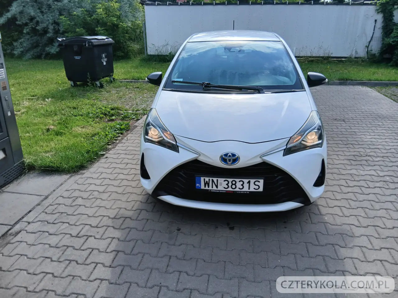 Toyota- Yaris- 2017 