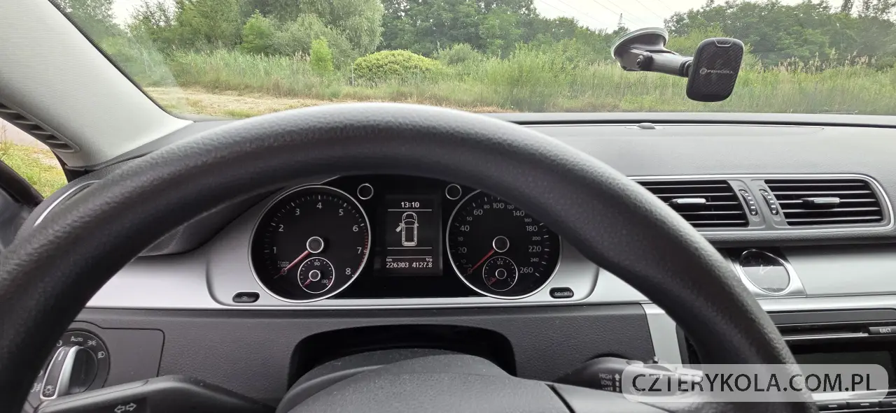 Volkswagen- Passat- 2011 