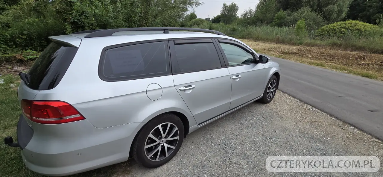 Volkswagen- Passat- 2011 