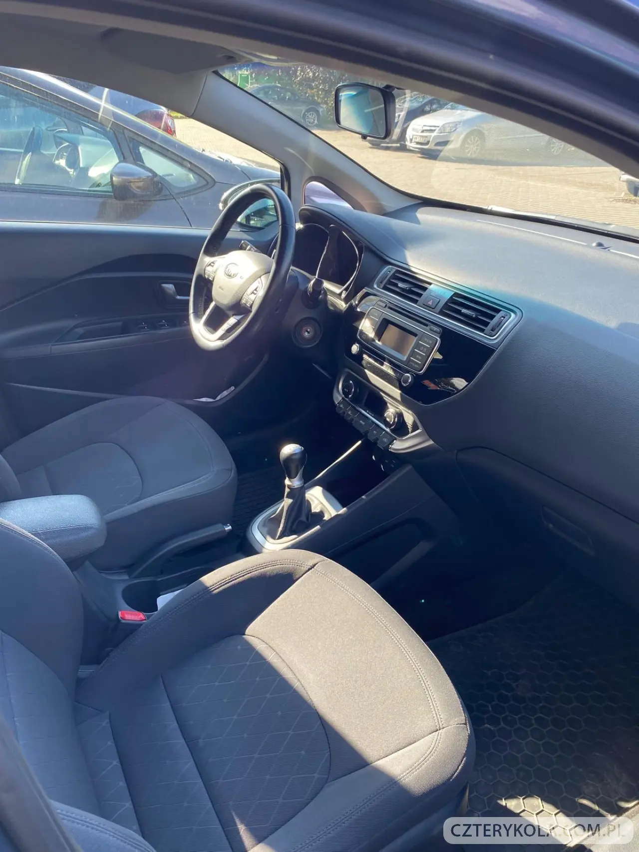 Kia- Rio- 2016 