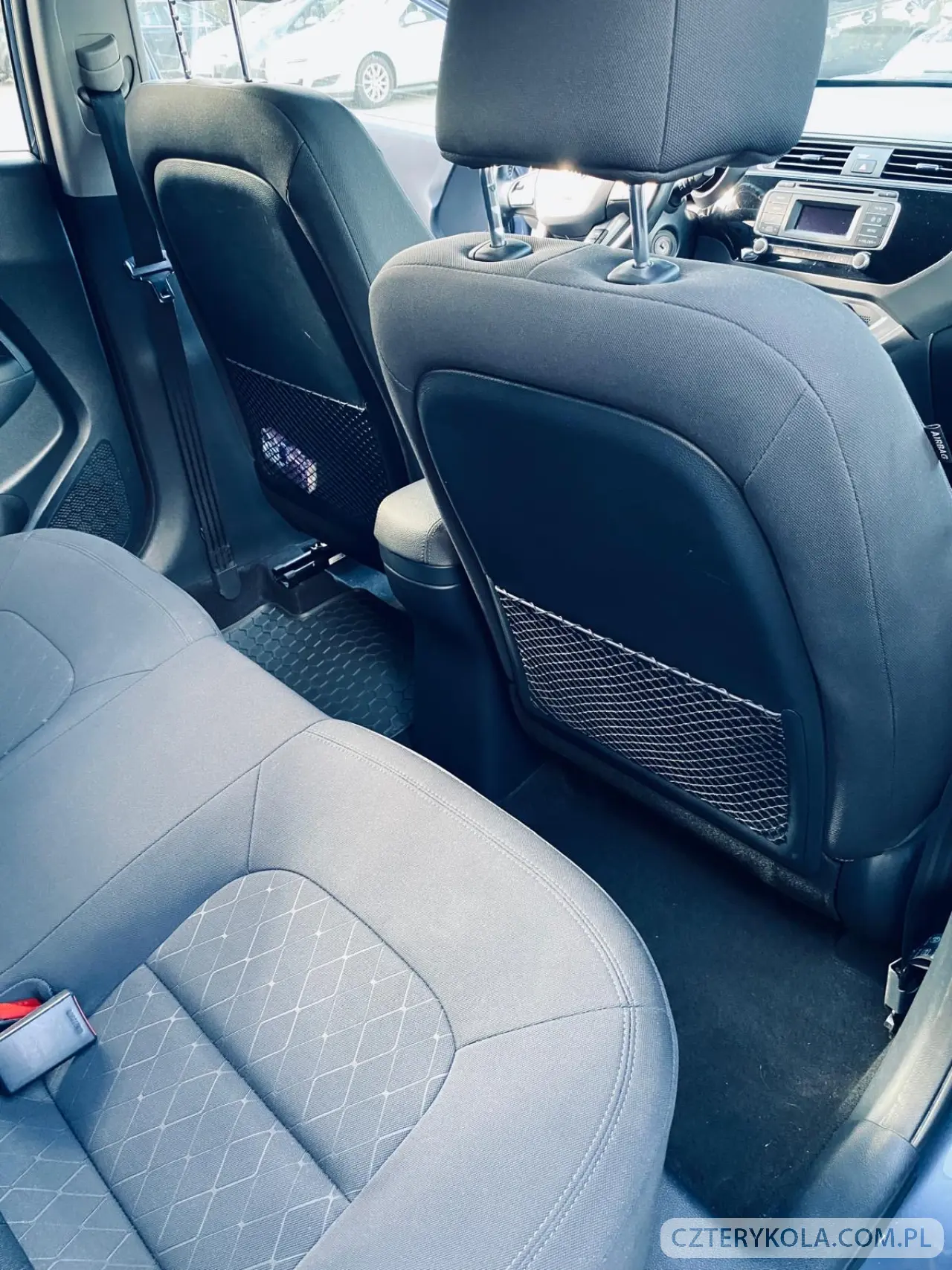 Kia- Rio- 2016 