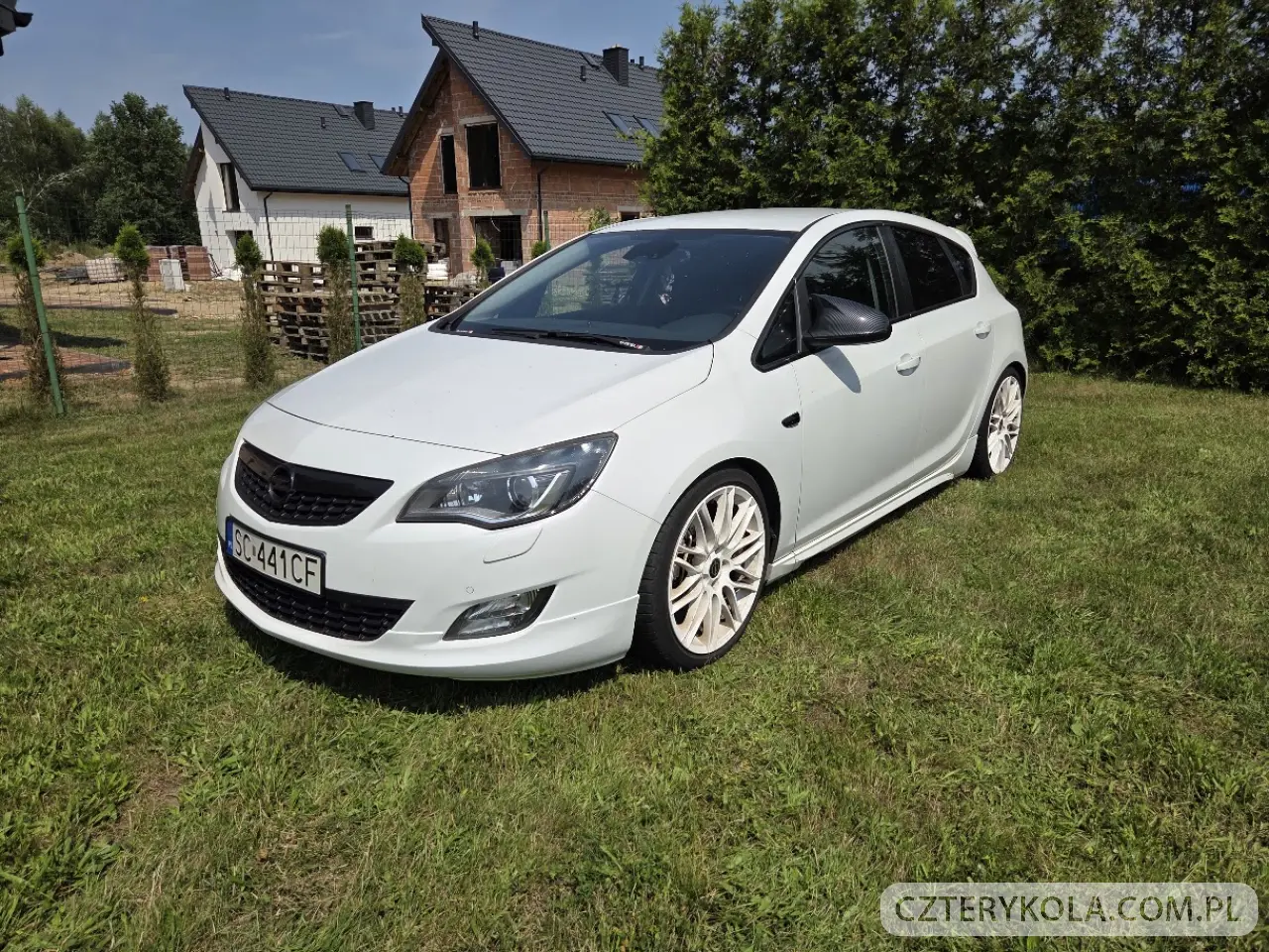 Opel- Astra- 2011 