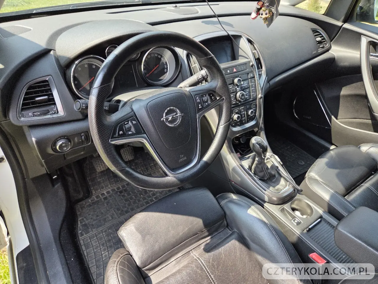 Opel- Astra- 2011 