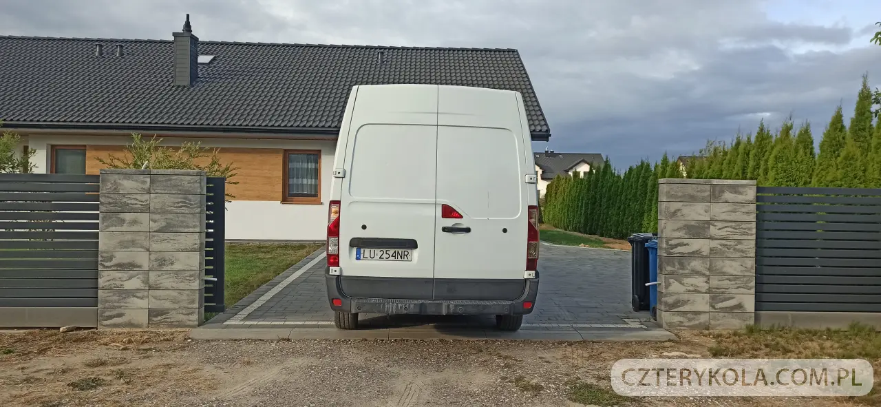 Nissan- NV400- 2015 