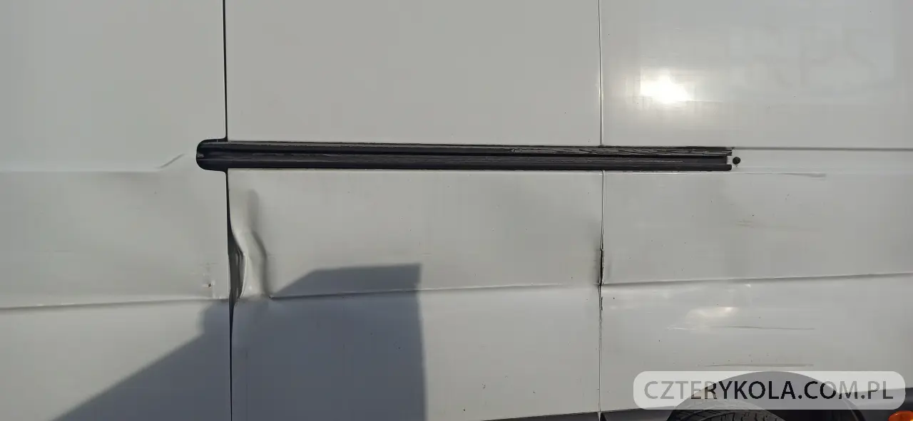 Nissan- NV400- 2015 