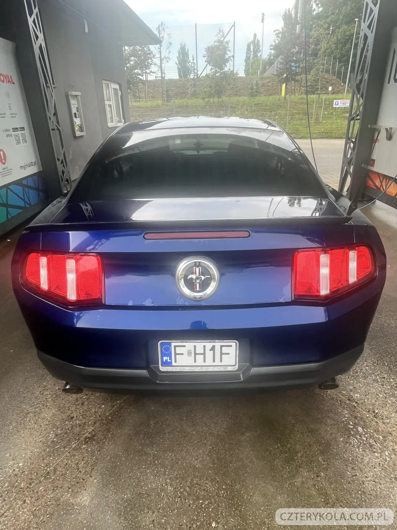 Ford- Mustang- 2012 