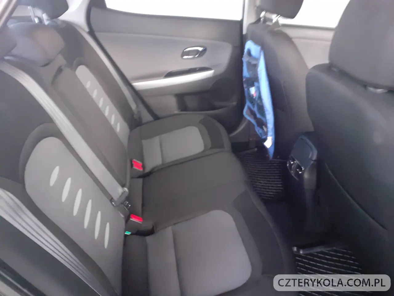 Kia- Ceed- 2012 