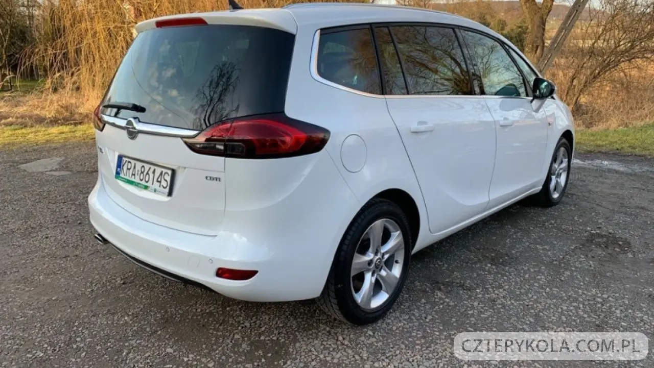 Opel- Zafira- 2014 