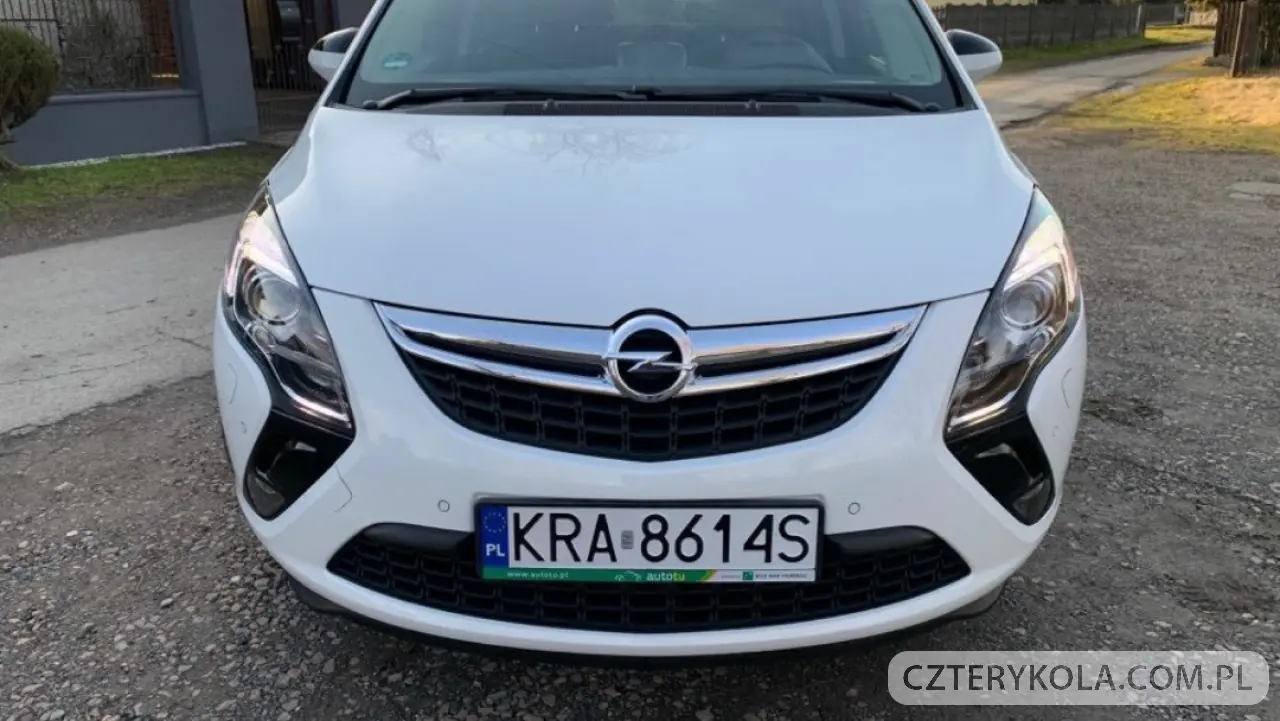 Opel- Zafira- 2014 