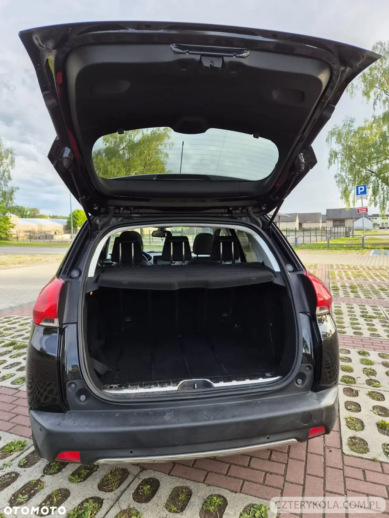 Peugeot- 2008- 2014 