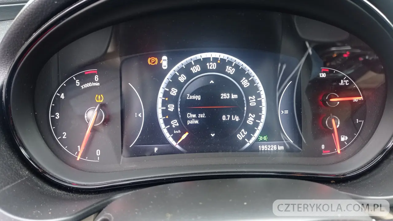 Opel- Insignia- 2017 