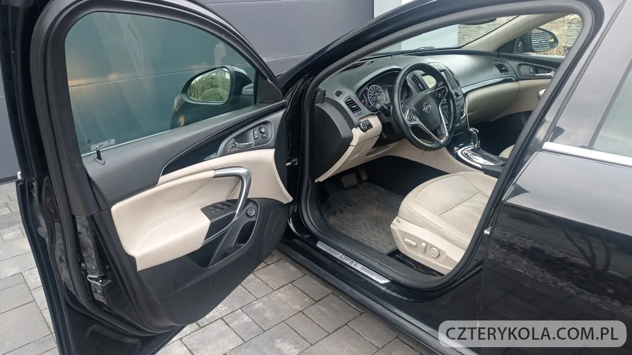 Opel- Insignia- 2017 