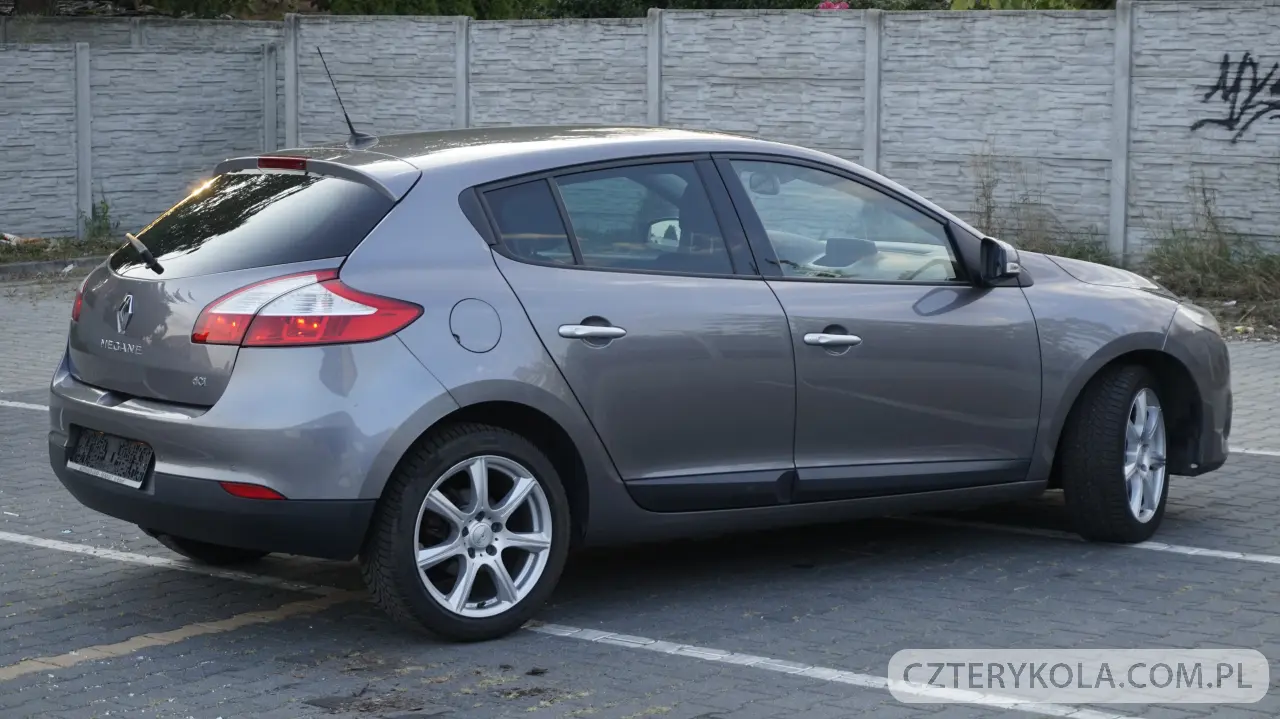 Renault- Megane- 2010 