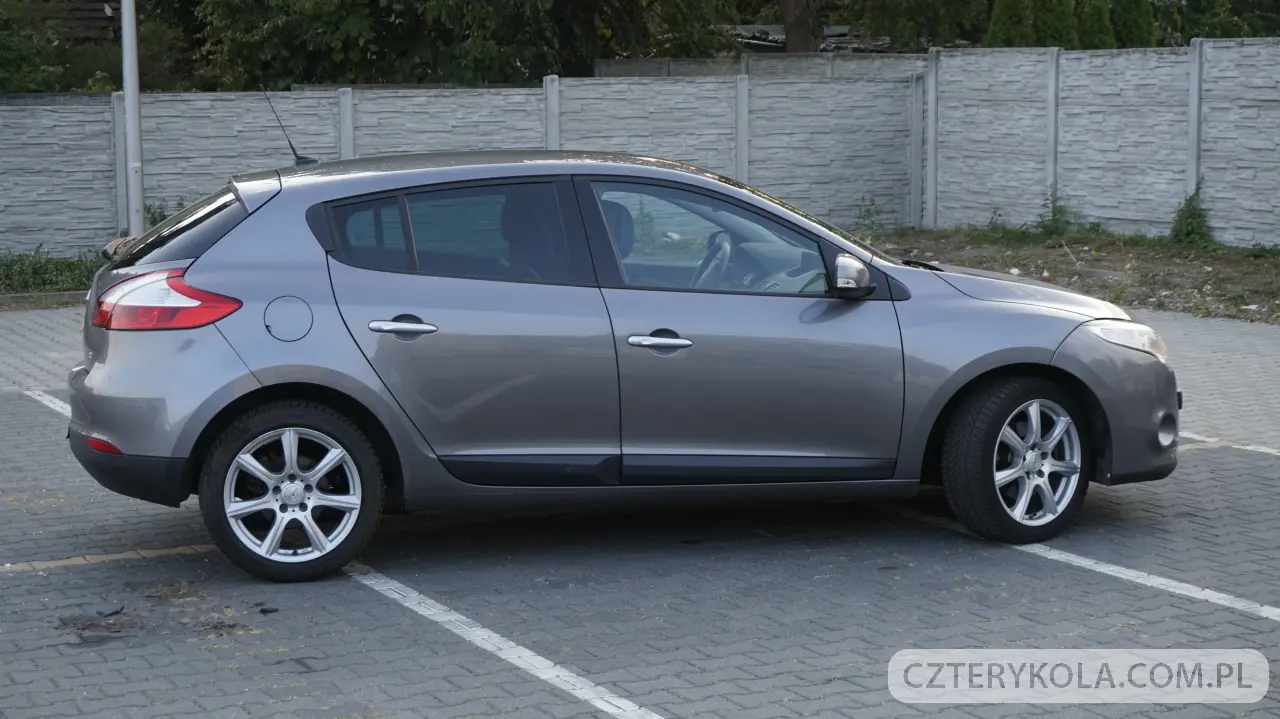 Renault- Megane- 2010 