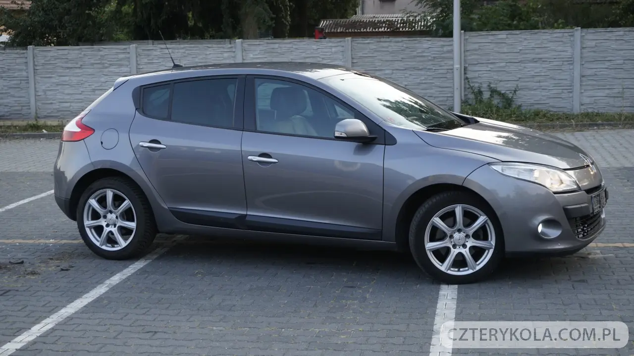 Renault- Megane- 2010 