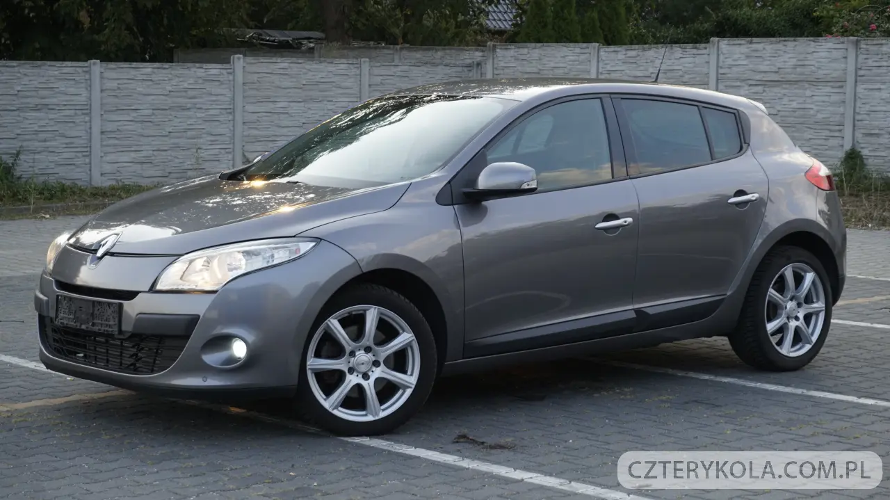 Renault- Megane- 2010 