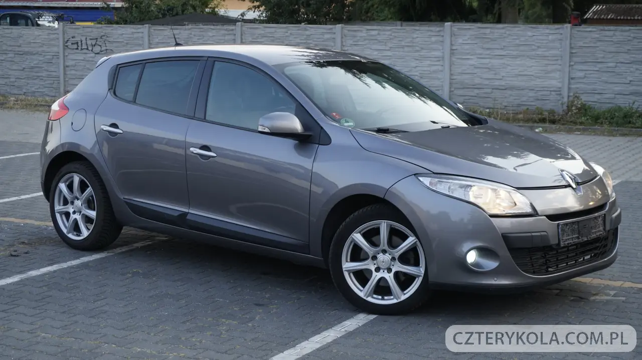 Renault- Megane- 2010 