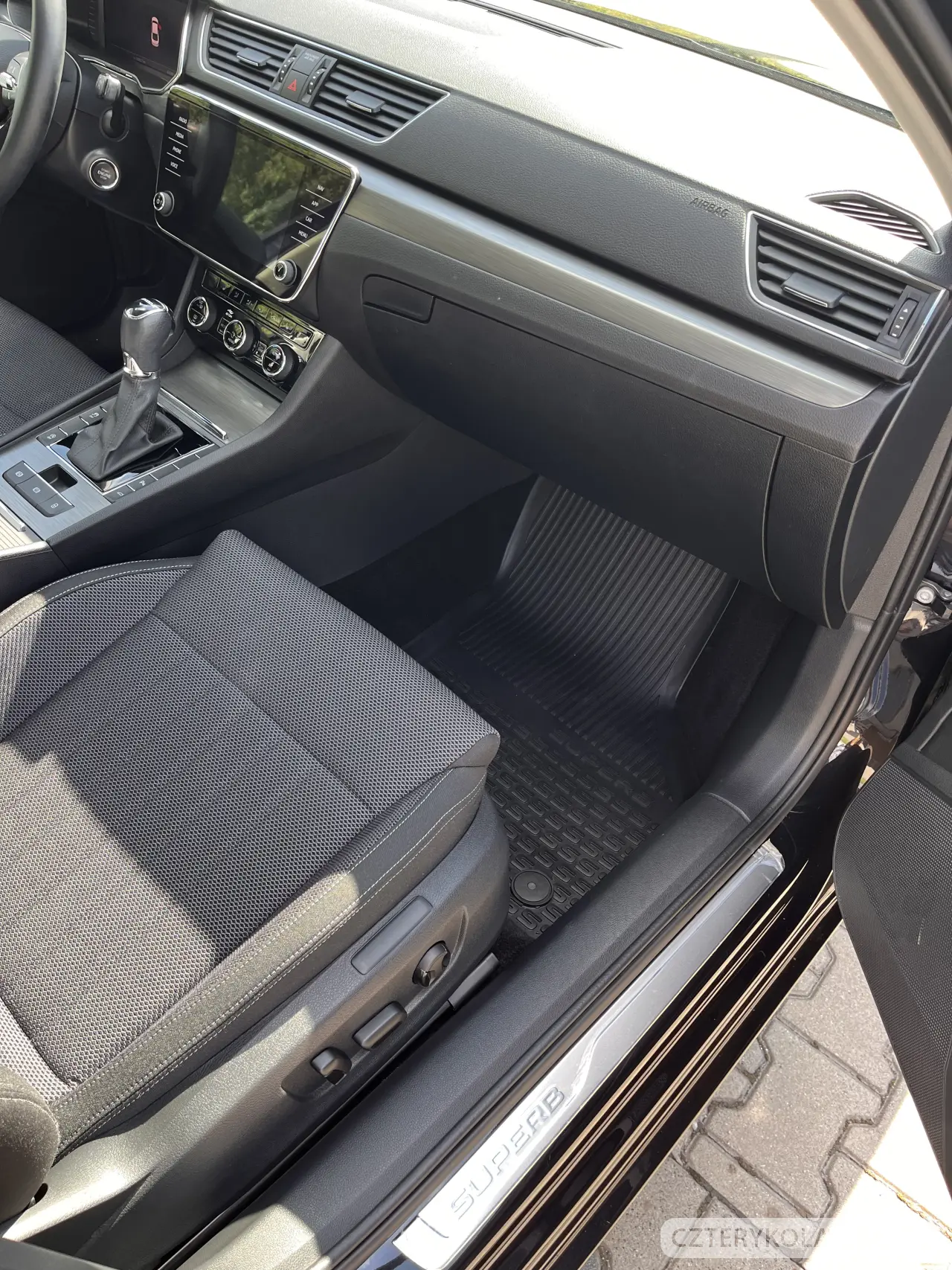 Skoda- Superb- 2022 