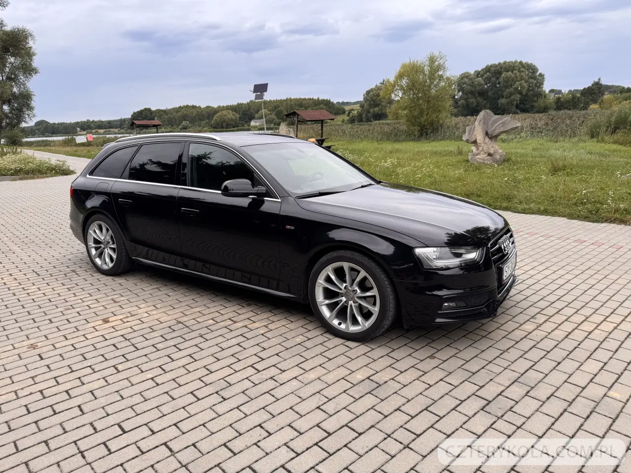 Audi- A4- 2014 