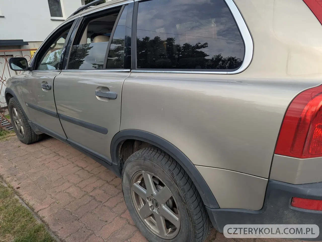 Volvo- XC 90- 2005 