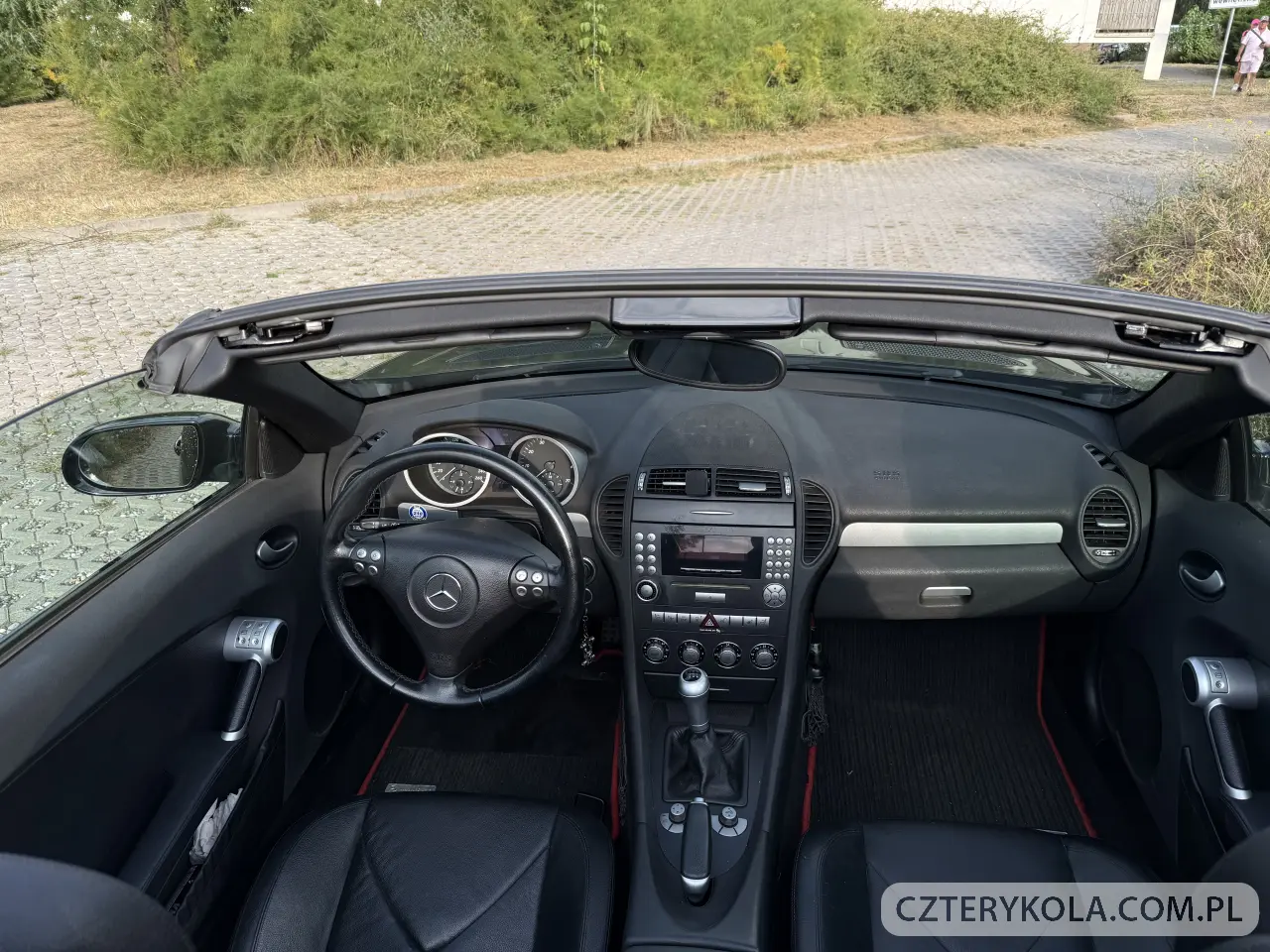 Mercedes-Benz- SLK- 2004 