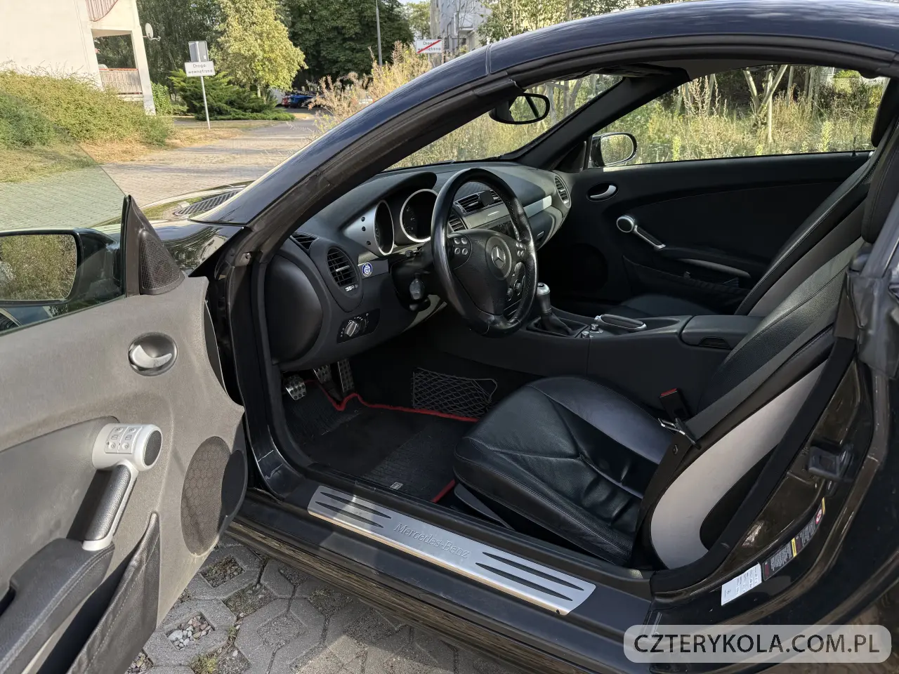 Mercedes-Benz- SLK- 2004 