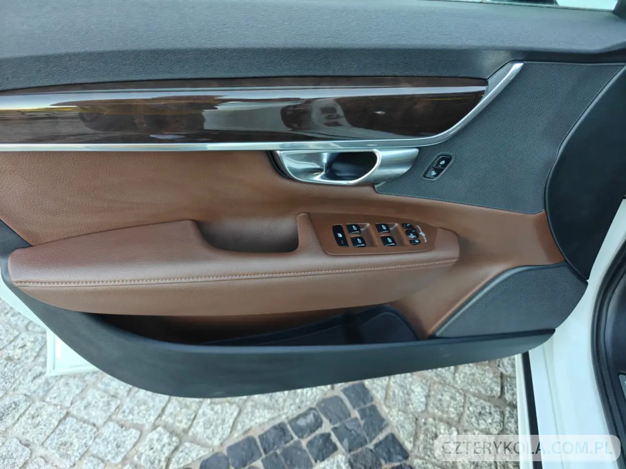Volvo- V90- 2020 