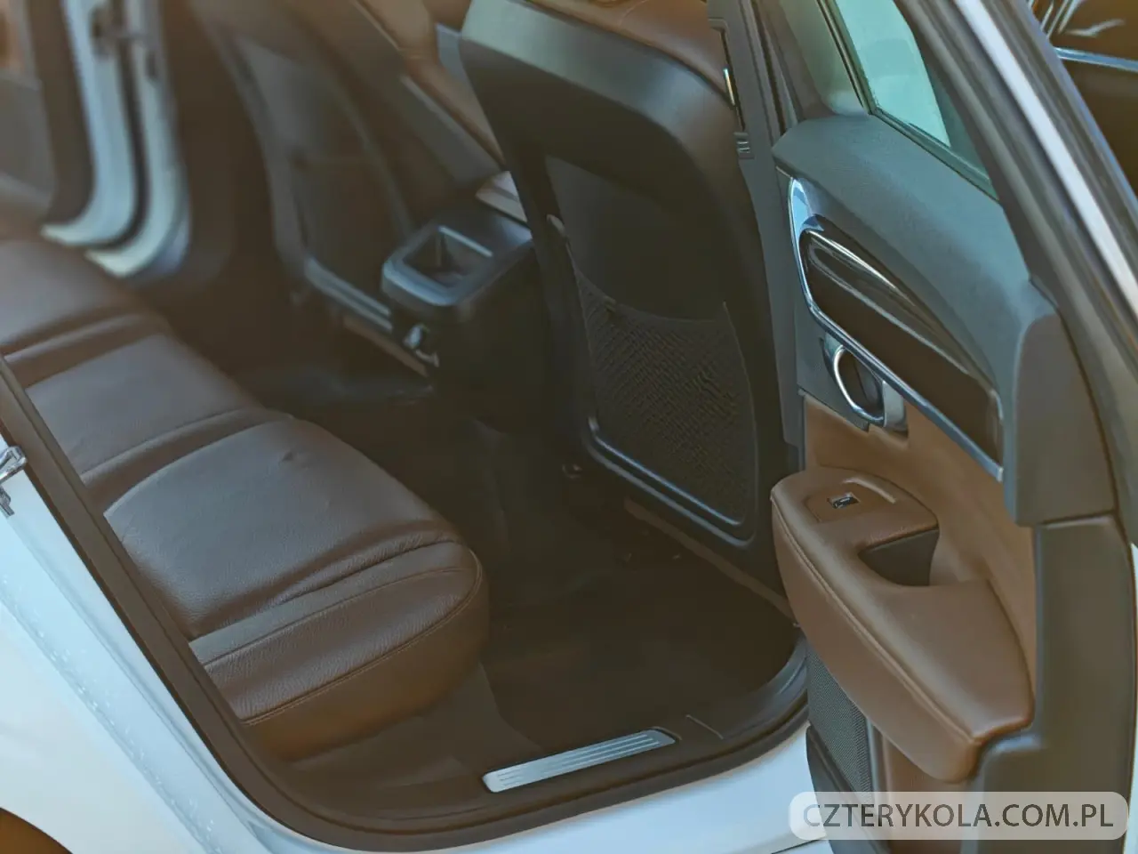 Volvo- V90- 2020 