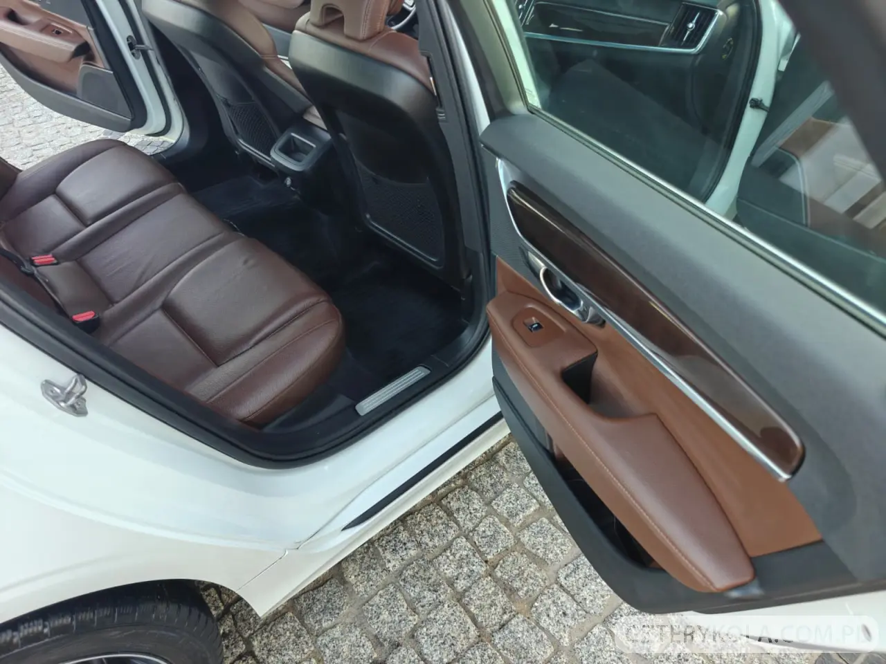 Volvo- V90- 2020 