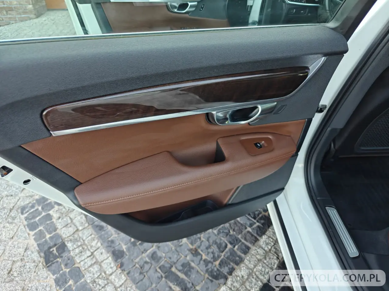 Volvo- V90- 2020 