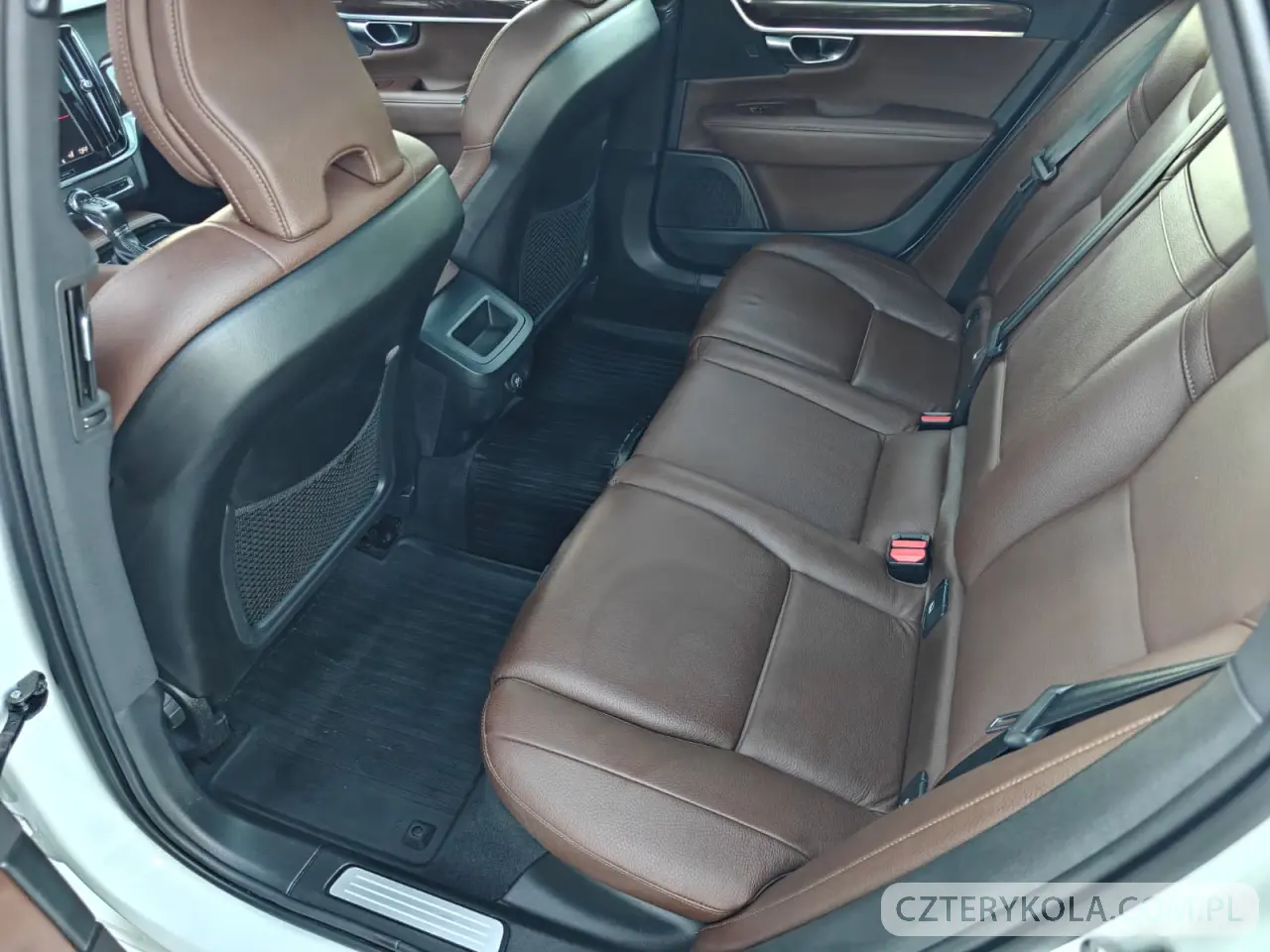 Volvo- V90- 2020 