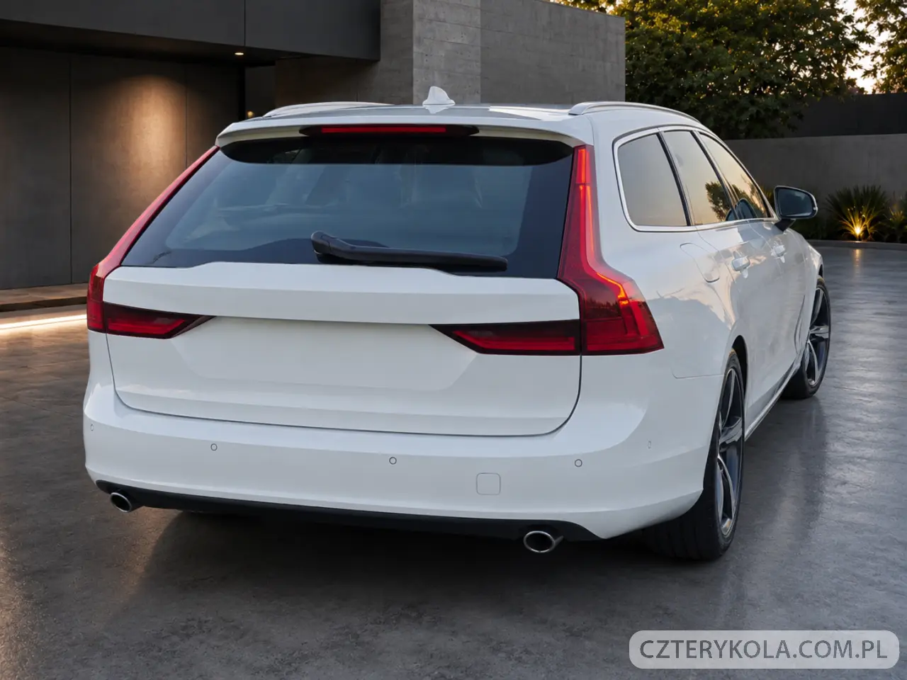 Volvo- V90- 2020 