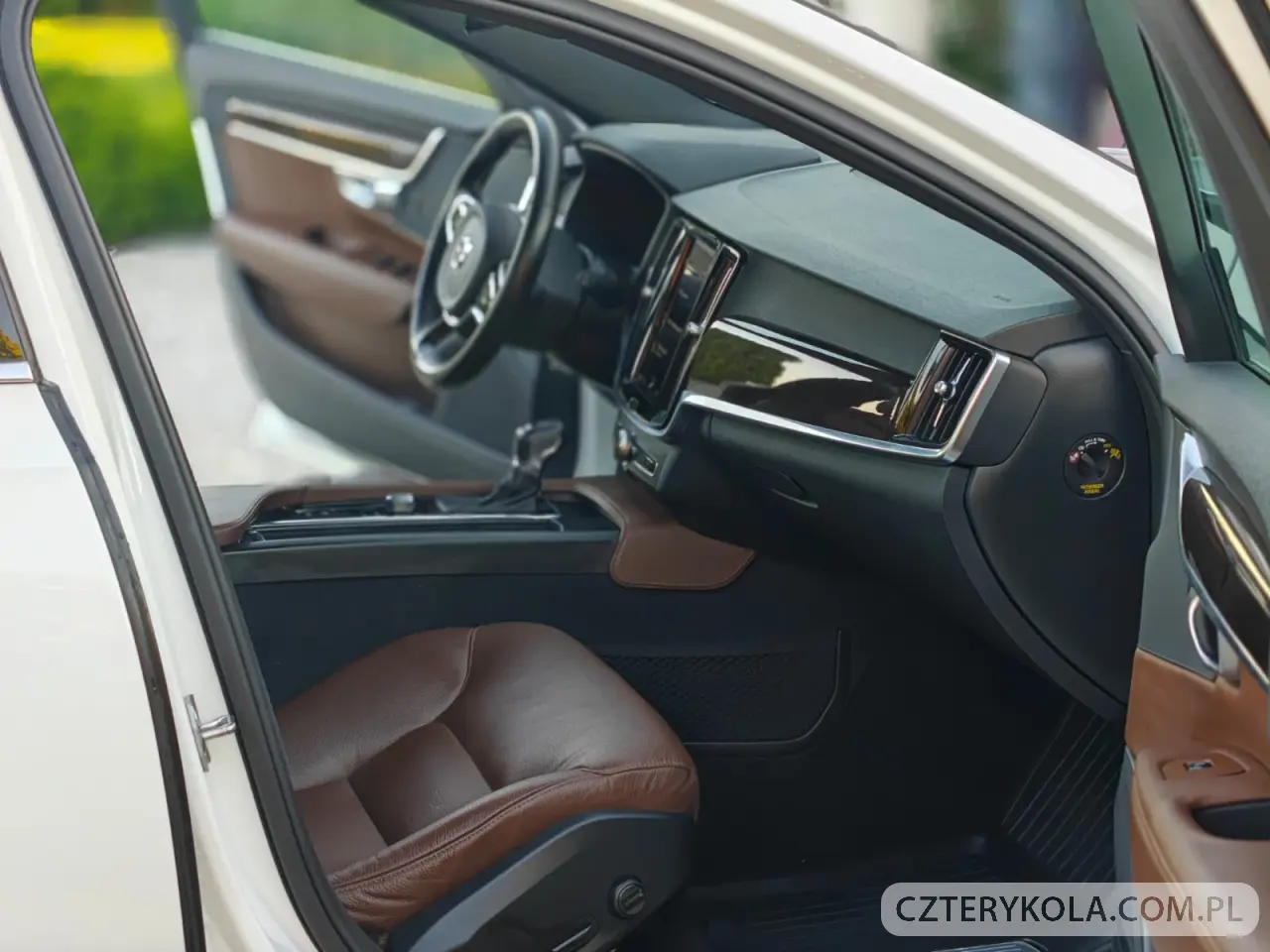 Volvo- V90- 2020 