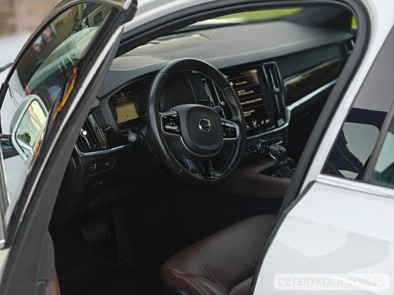 Volvo- V90- 2020 