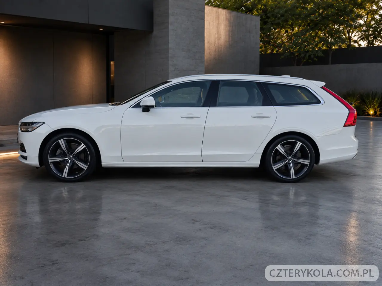 Volvo- V90- 2020 