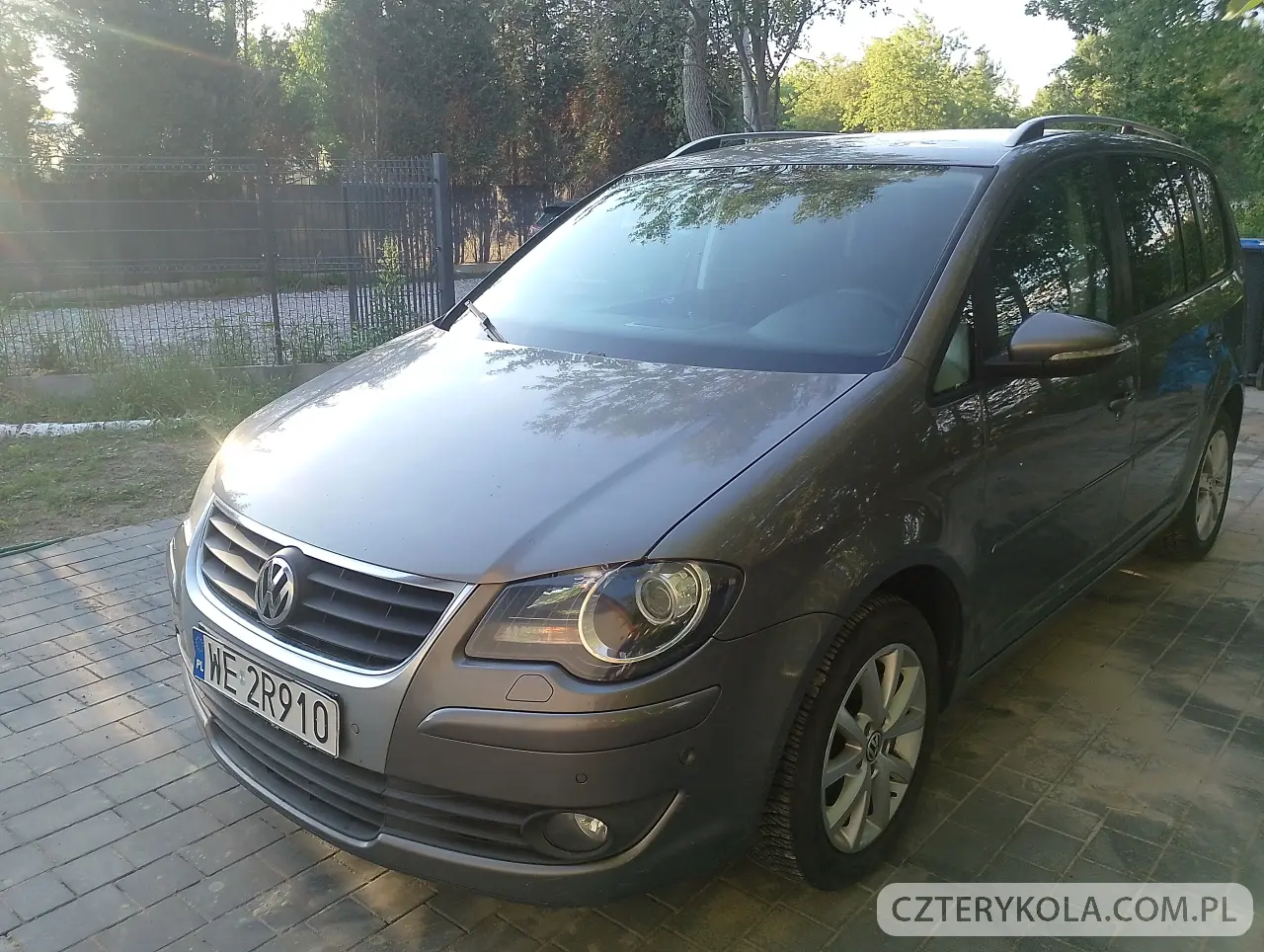 Volkswagen- Touran- 2010 