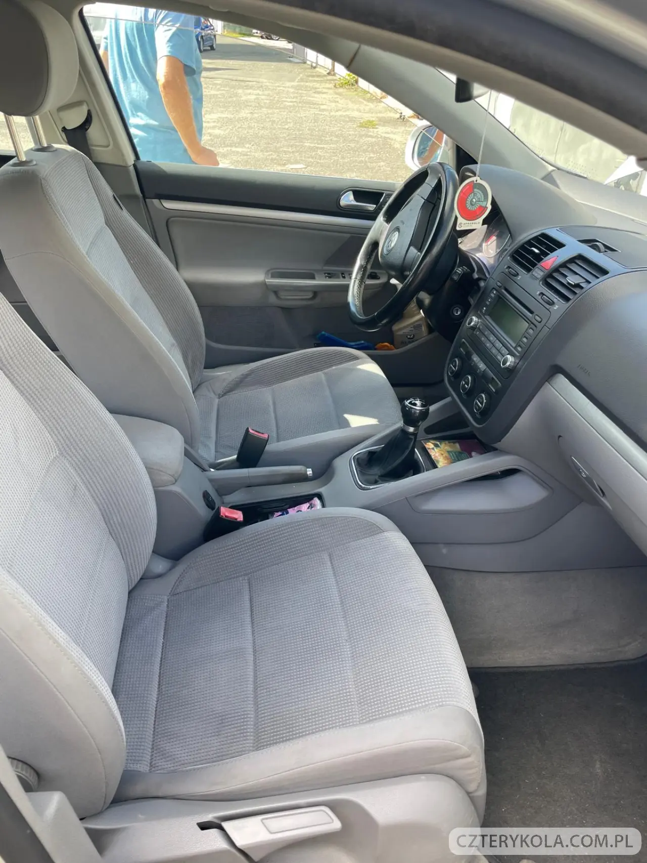 Volkswagen- Jetta- 2005 