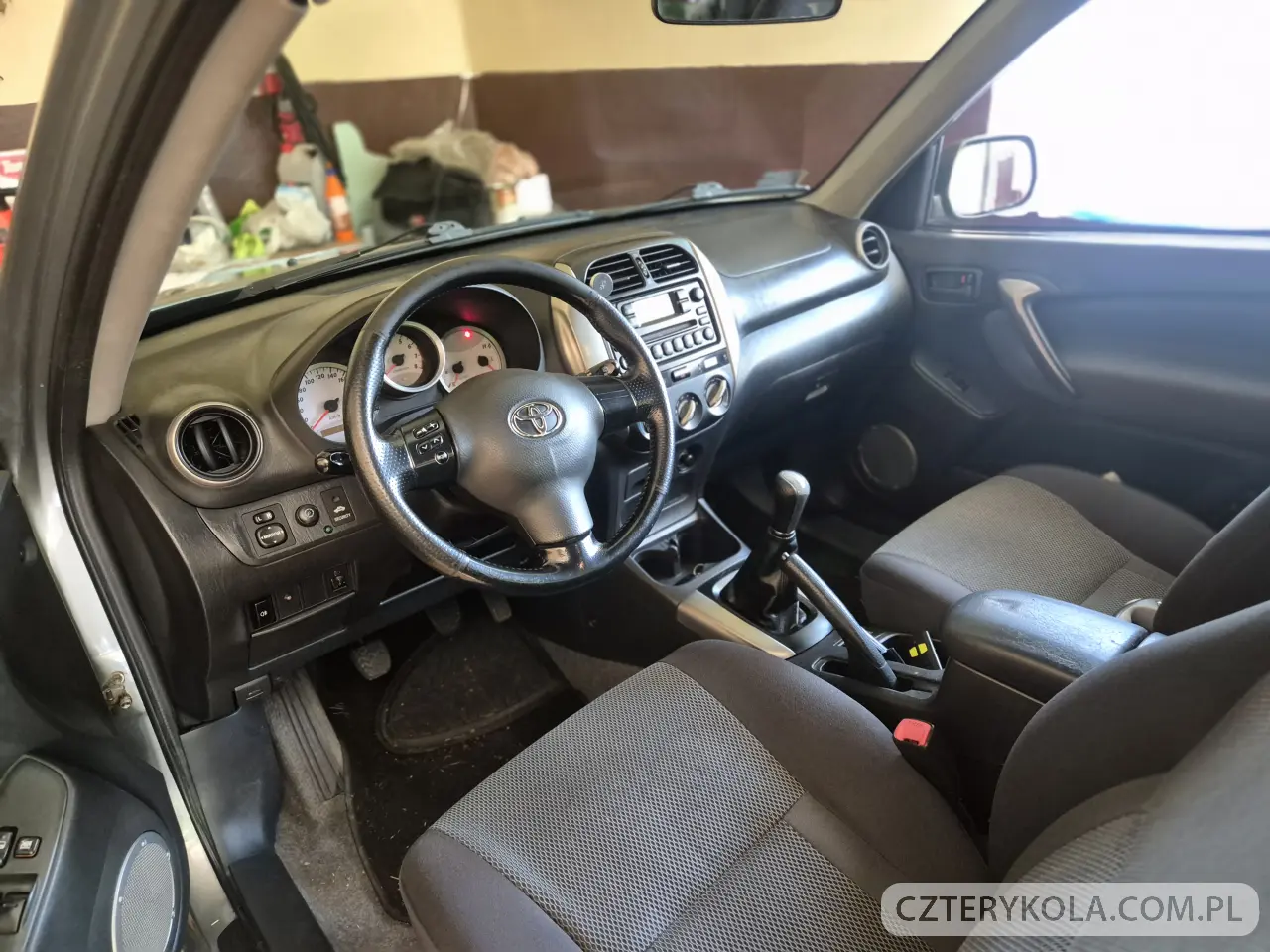 Toyota- RAV4- 2005 