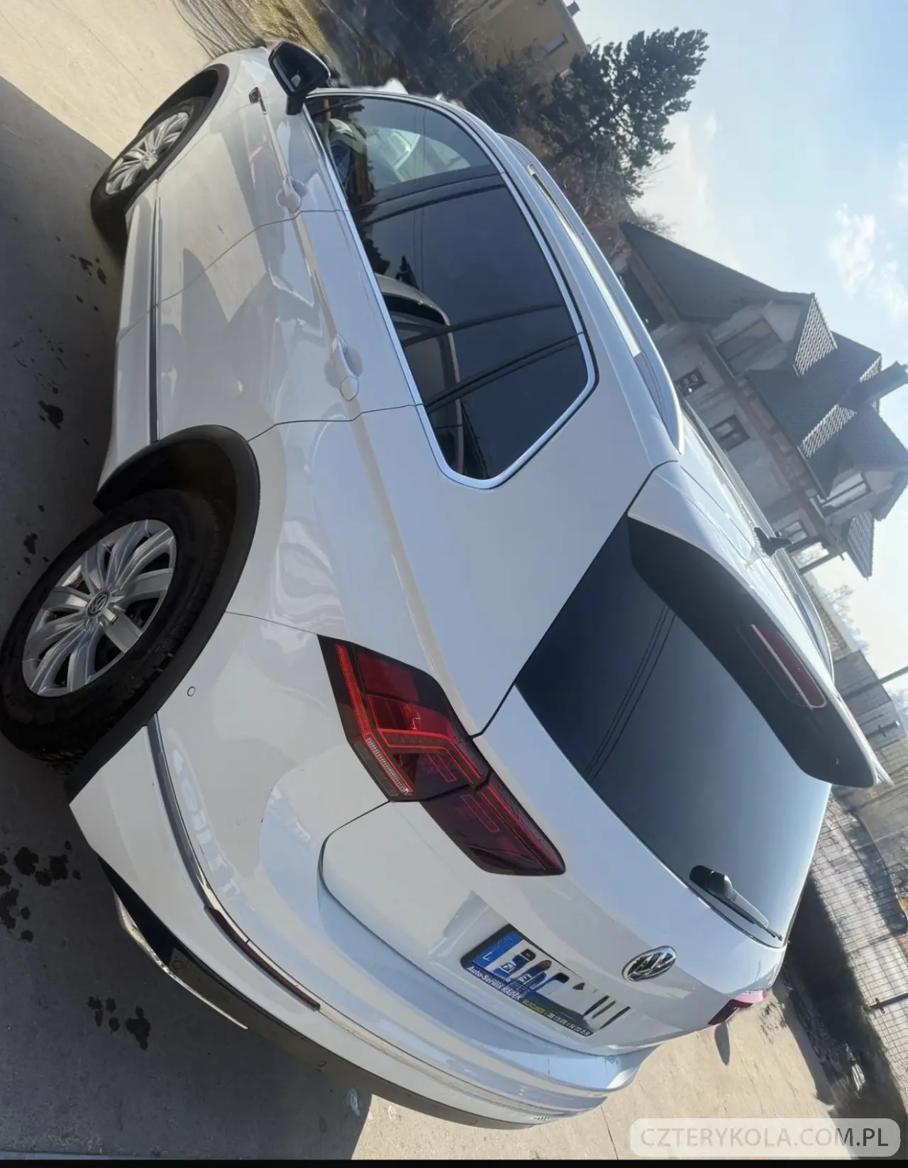 Volkswagen- Tiguan- 2017 