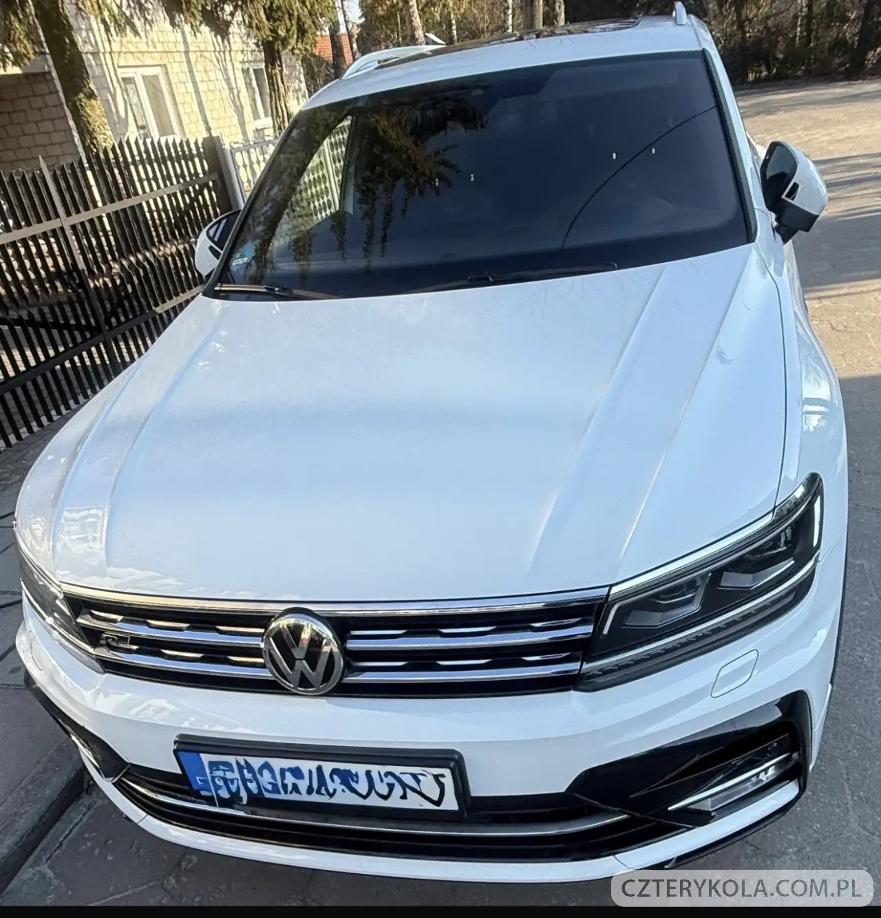 Volkswagen- Tiguan- 2017 