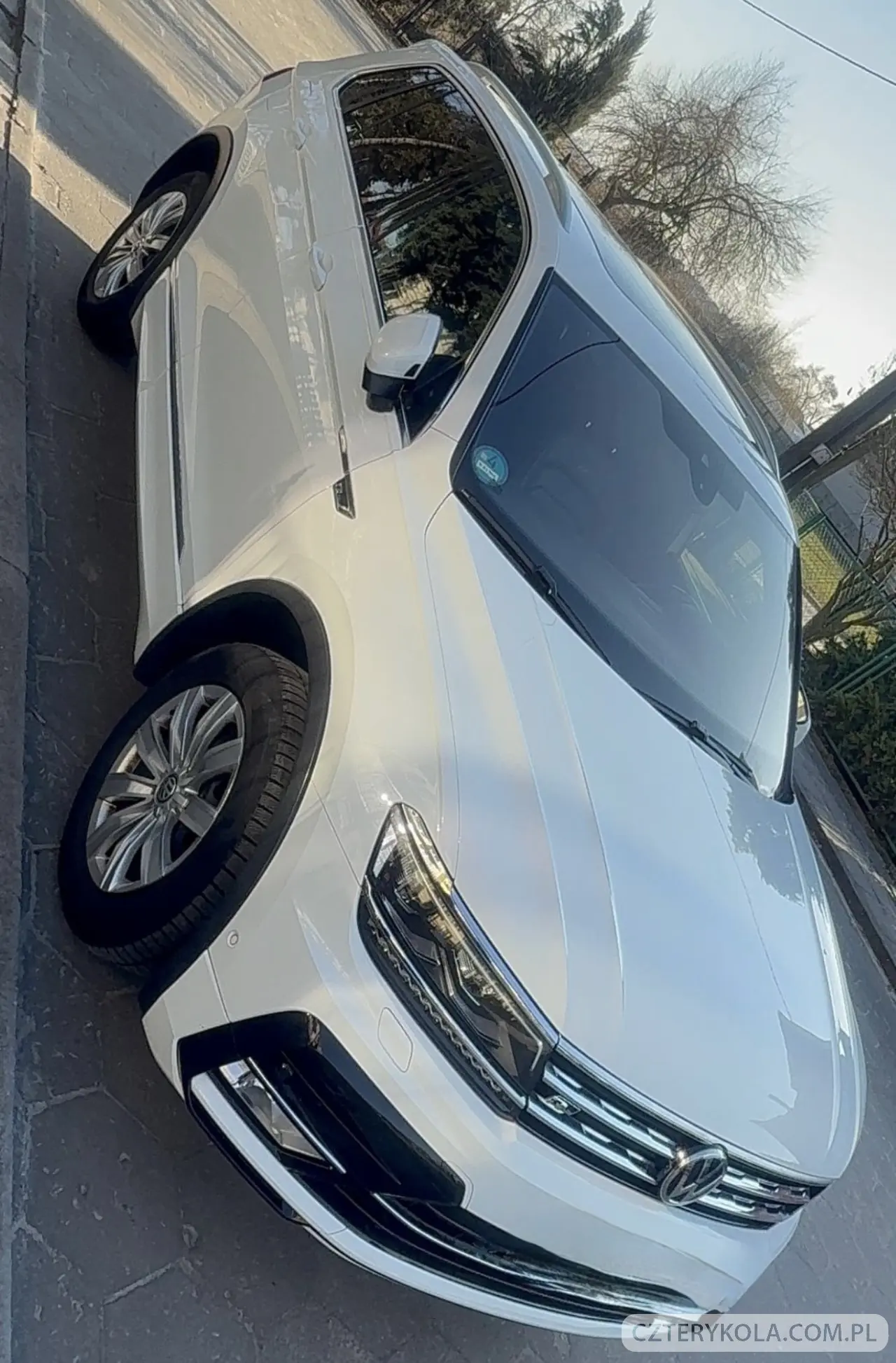 Volkswagen- Tiguan- 2017 