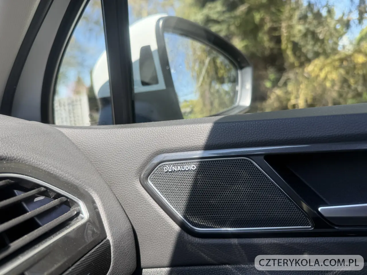 Volkswagen- Tiguan- 2017 