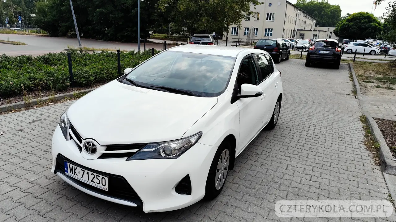 Toyota- Auris- 2014 