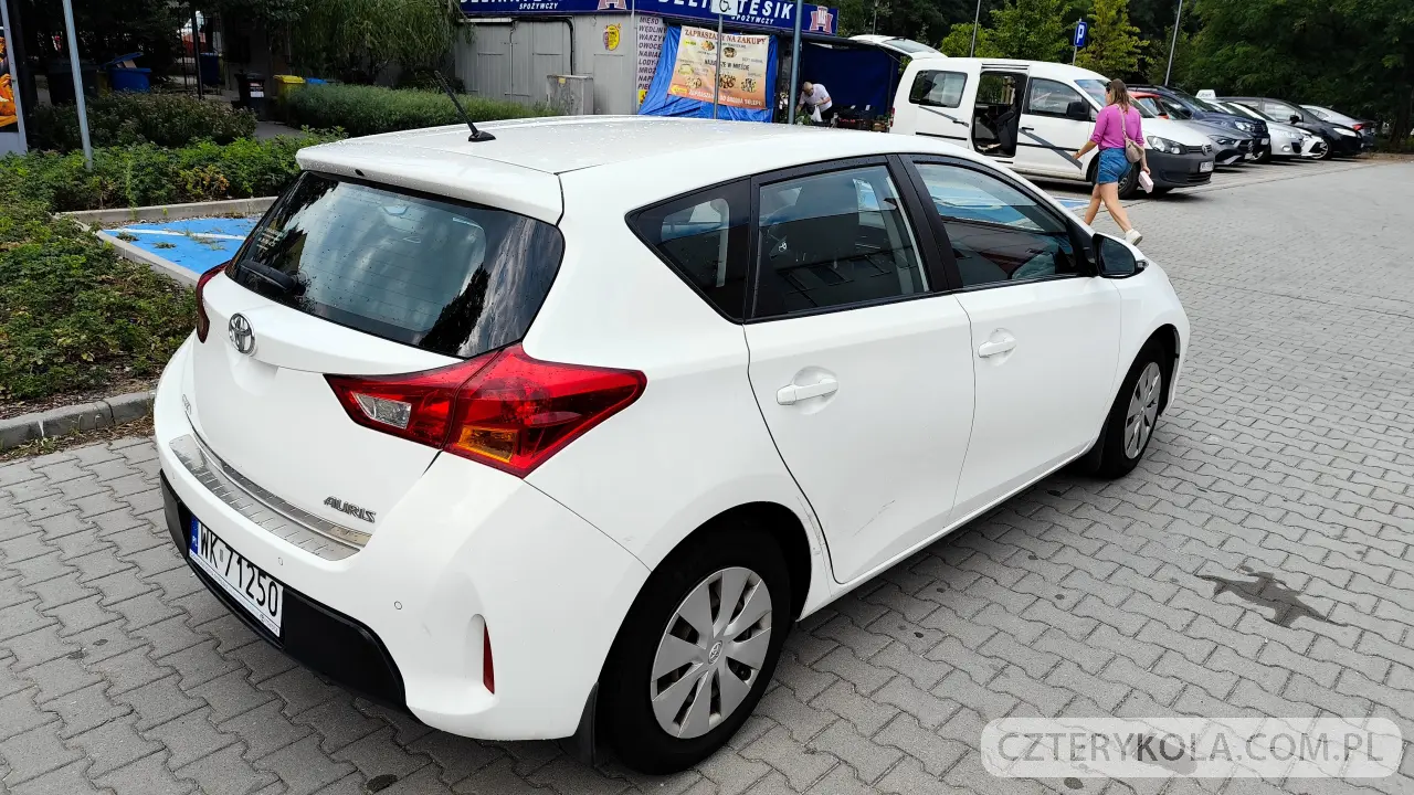 Toyota- Auris- 2014 