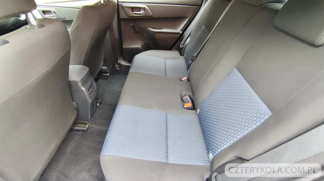 Toyota- Auris- 2014 