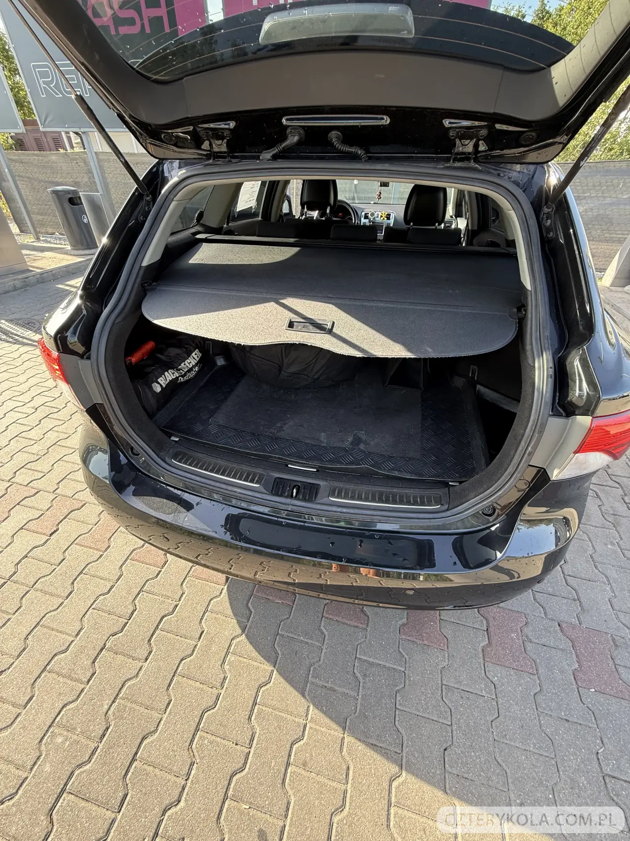Toyota- Avensis- 2012 