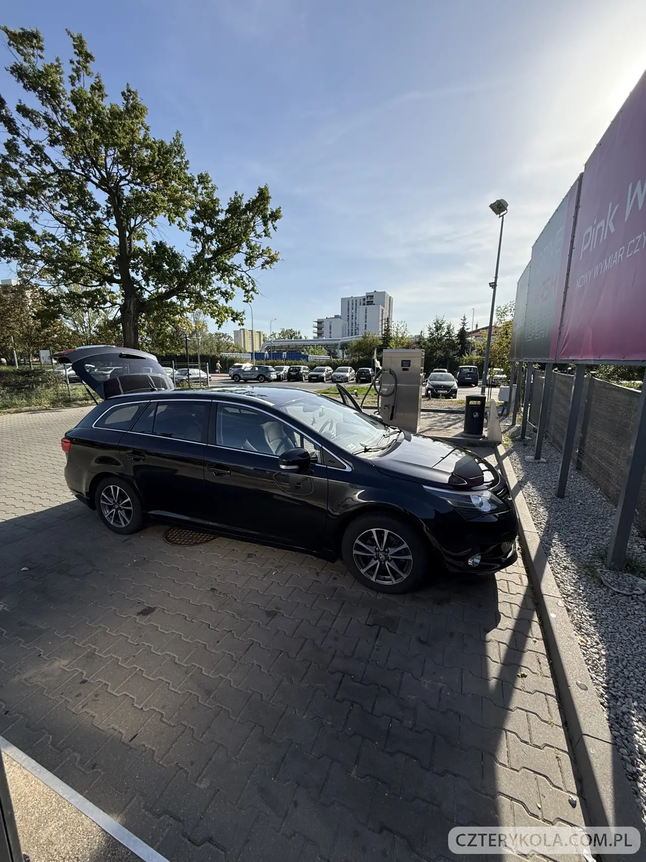 Toyota- Avensis- 2012 